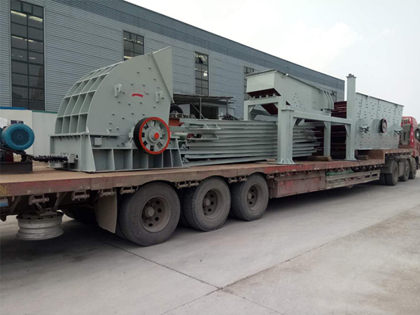 Heavy hammer Mobile Crusher